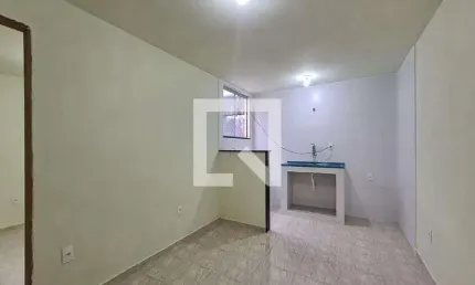 Casa para Aluguel - Piedade, 1 Quarto,  40 m² - Rio de Janeiro