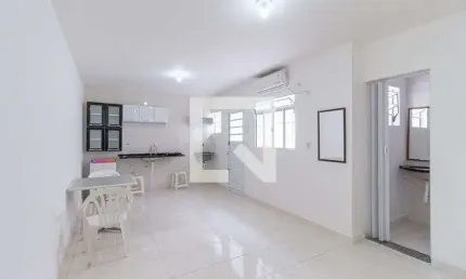 Kitnet / Stúdio para Aluguel - Centro, 1 Quarto,  25 m² - Osasco