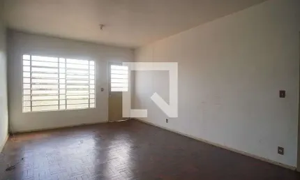 Casa para Aluguel - Operário, 2 Quartos,  1200 m² - Novo Hamburgo