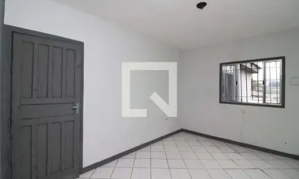 Casa para Aluguel - Picanço, 2 Quartos,  68 m² - Guarulhos