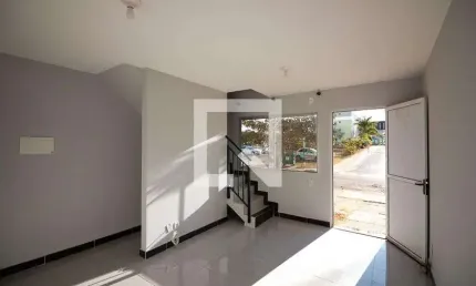 Casa / Sobrado em Condomínio para Aluguel - São Sebastião, 2 Quartos,  100 m² - Brasília