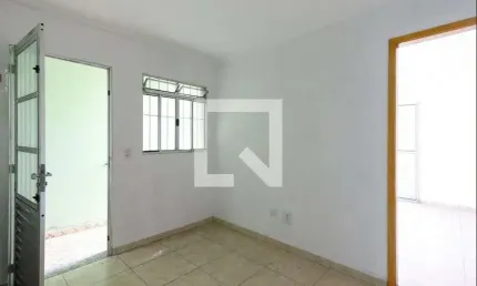 Casa para Aluguel - Vila Santa Maria, 2 Quartos,  90 m² - São Paulo