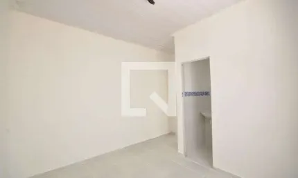 Casa para Aluguel - Vila Sabrina , 1 Quarto,  22 m² - São Paulo
