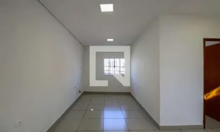 Casa para Aluguel - Jardim Paraguacu, 2 Quartos,  65 m² - São Paulo