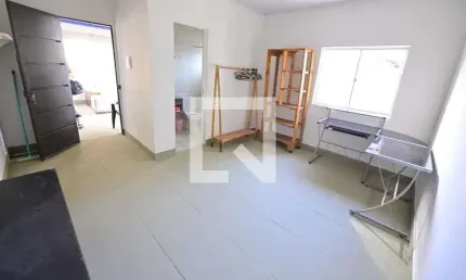 Casa para Aluguel - Setor Sul, 1 Quarto,  40 m² - Goiânia