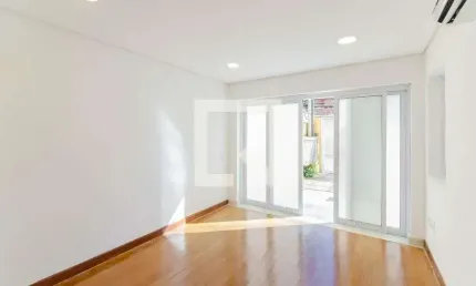 Casa para Aluguel - Vila Mariana, 2 Quartos,  240 m² - São Paulo