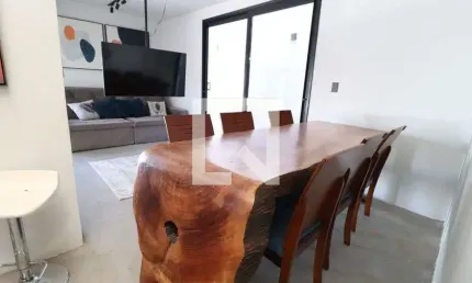 Casa para Aluguel - Patrimônio, 2 Quartos,  200 m² - Uberlândia