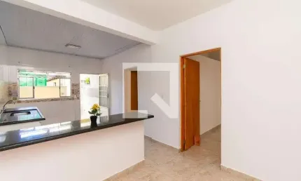 Casa para Aluguel - Cidade Satelite Santa Barbara, 2 Quartos,  50 m² - São Paulo