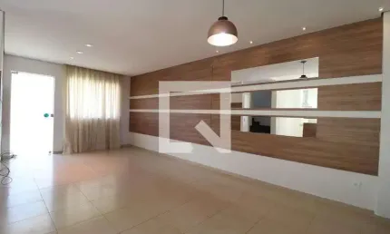 Casa / sobrado em condomínio para aluguel - granja marileusa, 3 quartos,  160 m² - uberlândia