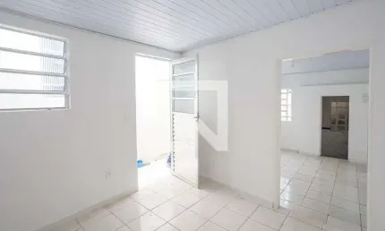 Casa para Aluguel - Vila Yolanda, 1 Quarto,  49 m² - Osasco
