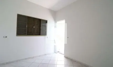 Casa para Aluguel - Segismundo Pereira, 2 Quartos,  75 m² - Uberlândia