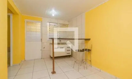 Casa para aluguel - medianeira, 2 quartos,  50 m² - porto alegre