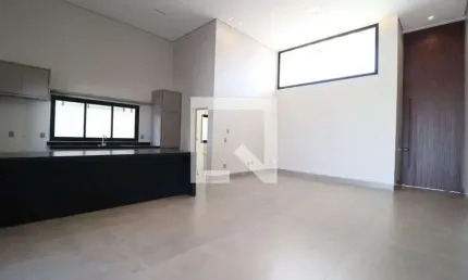 Casa / sobrado em condomínio para aluguel - laranjeiras, 3 quartos,  212 m² - uberlândia