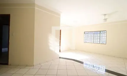 Casa para aluguel - santa luzia, 3 quartos,  151 m² - uberlândia
