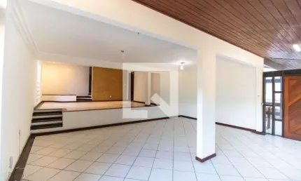 Casa / sobrado em condomínio para aluguel - engenho do mato, 4 quartos,  685 m² - niterói