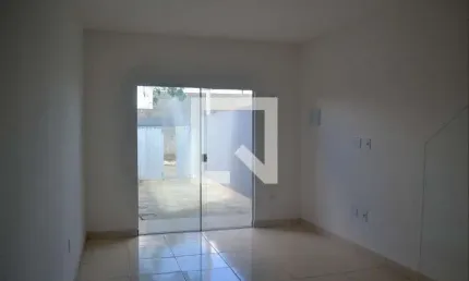 Casa para aluguel - são vicente, 2 quartos,  125 m² - belford roxo