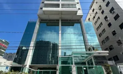 Apartamento no canto do forte, 3 dorm, 1 suíte, 2 vagas, lazer completo, 114m²