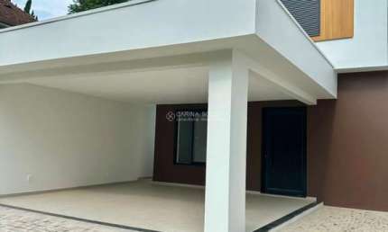 Excelente Sobrado localizado em Hamburgo Velho Novo Hamburgo