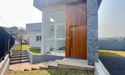 Casa plana de esquina, no Bairro Metzler em Campo Bom