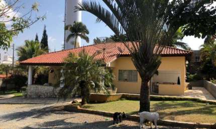 Chácara para Venda em Sorocaba, Jardim Celeste, 3 dormitórios, 1 suíte, 2 banheiros, 4 vagas