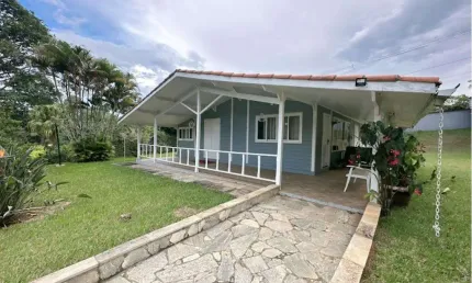Casa de Campo 5 dormitórios no Condomínio Portal do Sol em Mairinque/SP
