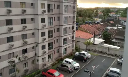 Vendo apartamento  de  2 quartos, elevador, área verde
