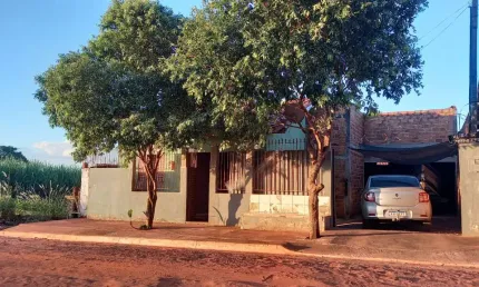 Casa com 2 quartos à venda na Avenida Tiradentes, 162, Centro, Jardim Olinda