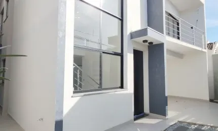 LINDO SOBRADO COM 3 SUÍTES NO JD TOQUIO, MARINGA PR