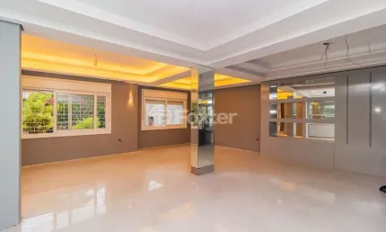 Casa 3 dorms à venda Rua Luiz Voelcker, Três Figueiras - Porto Alegre
