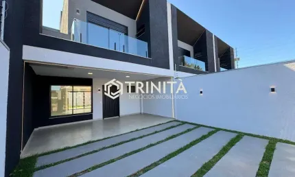 Sobrado com 3 suítes e 4 vagas de garagem | Bairro Country