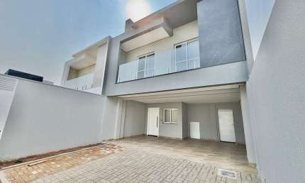 Triplex com 4 suítes e 4 Vagas de Garagem | Tropical III