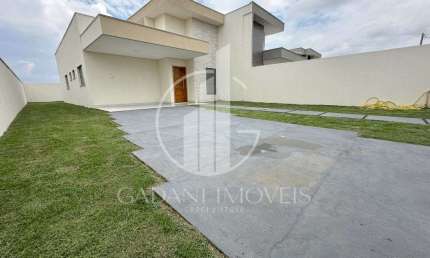 CASA A VENDA NO RESIDENCIAL SANTA CATARINA- SINOP MT