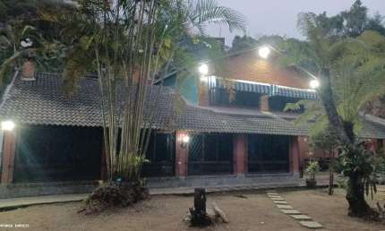 Casa para Venda em Teresópolis, Albuquerque, 4 dormitórios, 2 suítes, 1 banheiro, 1 vaga