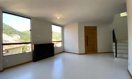 Casa em Condomínio para Venda em Teresópolis, Vargem Grande, 3 dormitórios, 1 suíte, 3 banheiros