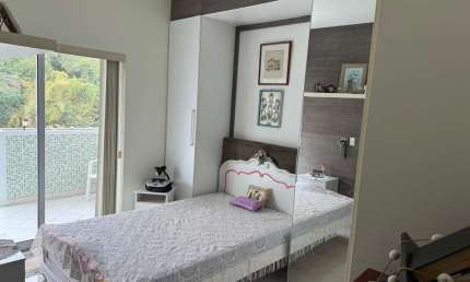 Apartamento para Venda em Teresópolis, Centro, 3 dormitórios, 3 suítes, 5 banheiros, 2 vagas