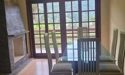 Apartamento para Venda em Teresópolis, Albuquerque, 2 dormitórios, 2 banheiros, 1 vaga