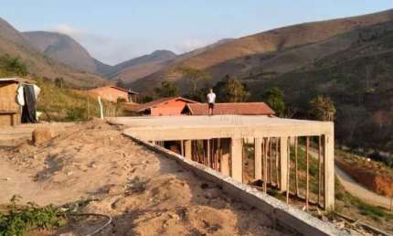 Terreno à venda no Pessegueiros, Teresópolis 