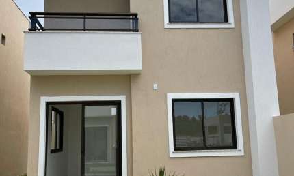 Casa 4/4 com suíte e Closet a venda  No VILLAGGIO POSITANO