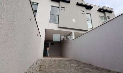 Casa com 2 quartos à venda no Figueira, Gaspar , 75 m2 por R$ 398.000