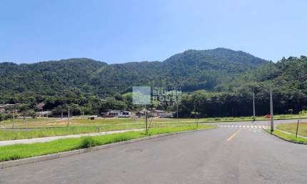 Terreno à venda no Itoupava Central, Blumenau  por R$ 180.000
