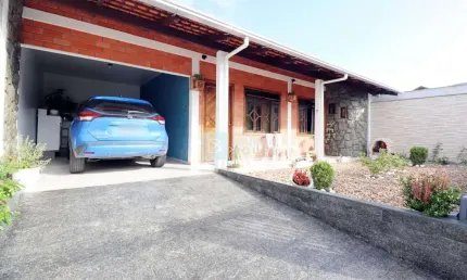 Casa com 3 quartos à venda no Itoupavazinha, Blumenau , 180 m2 por R$ 695.000