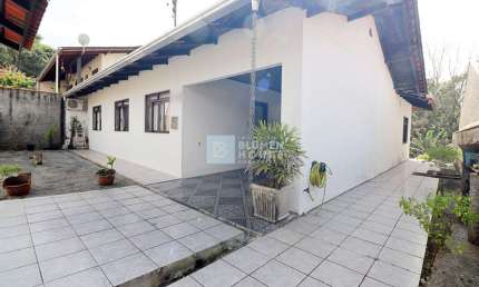 Casa com 4 quartos à venda no Badenfurt, Blumenau , 200 m2 por R$ 560.000