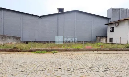 Terreno à venda no Garcia, Blumenau  por R$ 430.000