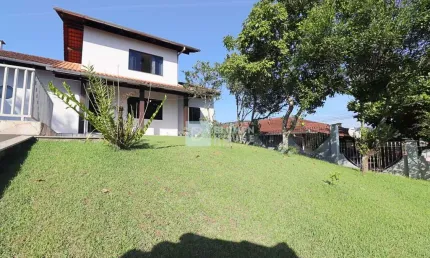 Casa com 6 quartos à venda no Fortaleza, Blumenau  por R$ 960.000