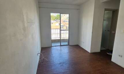 Oportunidade preço abaixo do valor de mercado, 2 quartos, varanda e 1 vaga de garagem, 52m²