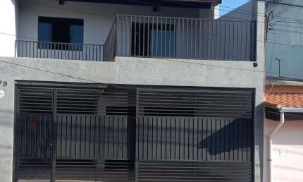 CASA NOVÍSSIMA EM EXCELENTE LOCALIZAÇÃO NA ZONA NORTE DE SOROCABA