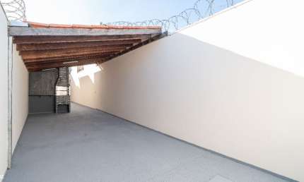 Casa com 2 quartos à venda na Rua Albuquerque, 111, Novo Mundo, Uberlândia