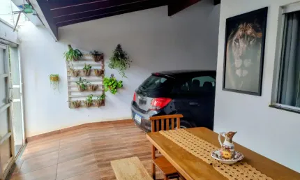 Casa com 2 quartos à venda na Rua Nilton Ferreira Rodrigues, 1111, Jardim Ipanema I, Uberlândia