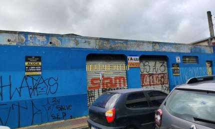 Salão Comercial de 100 m2 com 01 Banheiro para Locação - Suzano - Centro