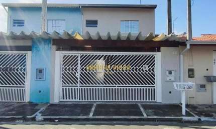 Sobrado a Venda com 3 Dormitórios, sendo 1 Suíte no Bairro Jardim Lincoln em Suzano-SP